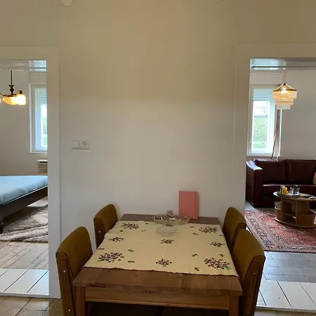 Hazmarmar Apartamento Csernely